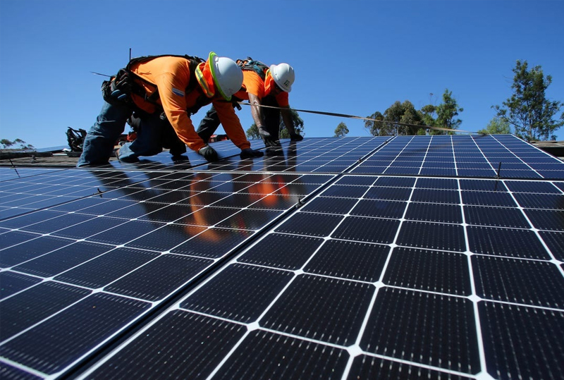 Fotovoltaisk elektronikk